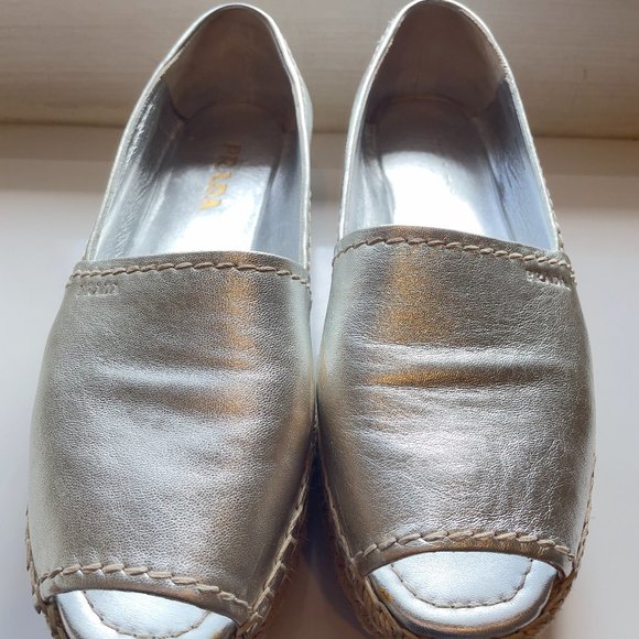 Prada Leather Espadrilles TRENDING PRADA Leather Espadrilles Size: 9 | IT 39 - Picture 1 of 8